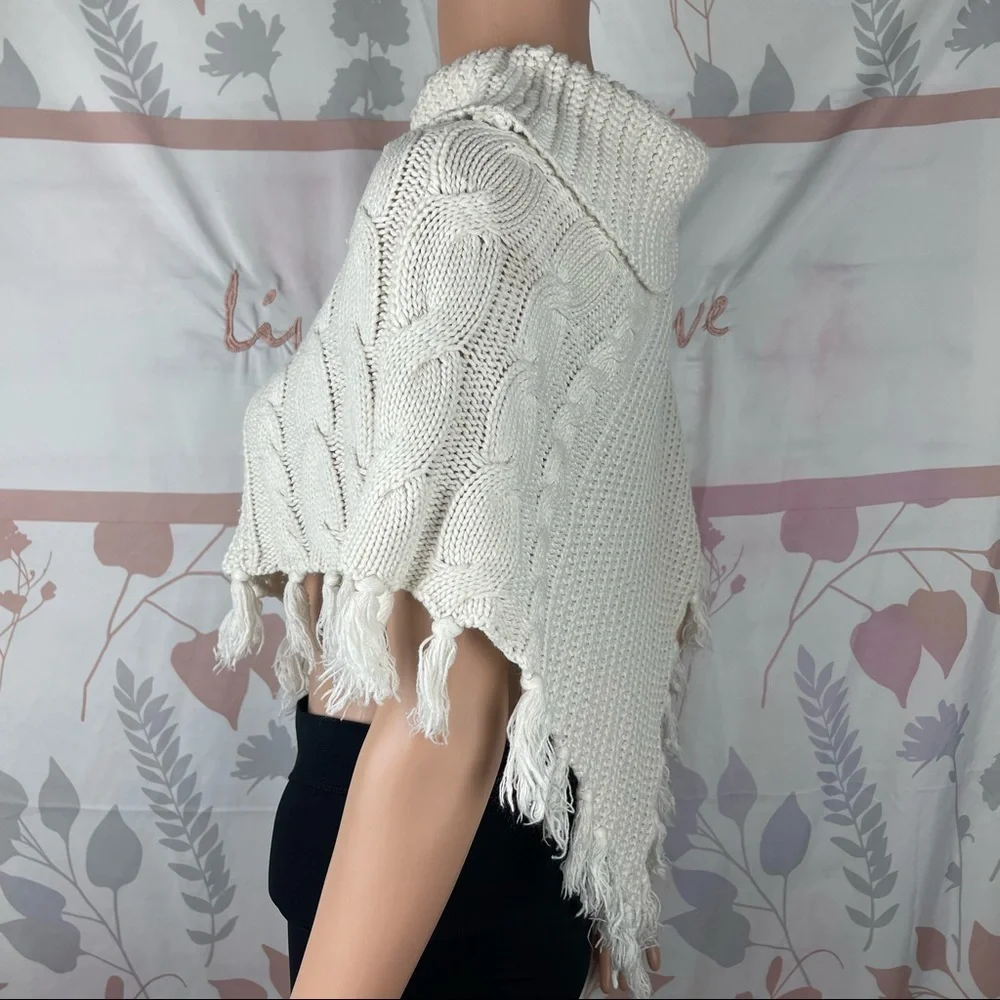Arizona Jean Co. Cream Beige Ribbed Knit Poncho Cowl Neck Asymmetrical M (14/16) - Picture 3 of 5